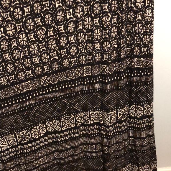 Long maxi skirt - Picture 2 of 2